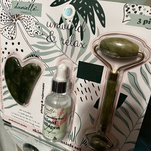 Danielle Creations Unwind & Relax skincare trio ( jade, serum, roller) Brand New - Picture 3 of 5